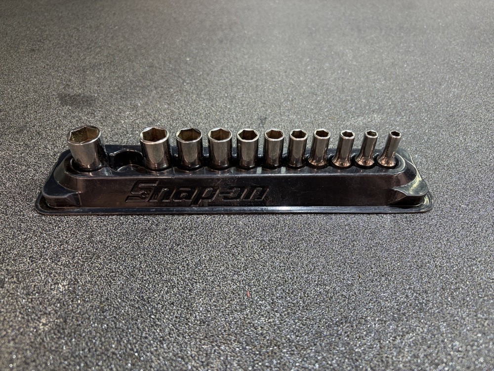 Snap-on 12pc 1/4″ Drive 5mm-15mm 6pt Semi-Deep Socket Set 112TMMSY