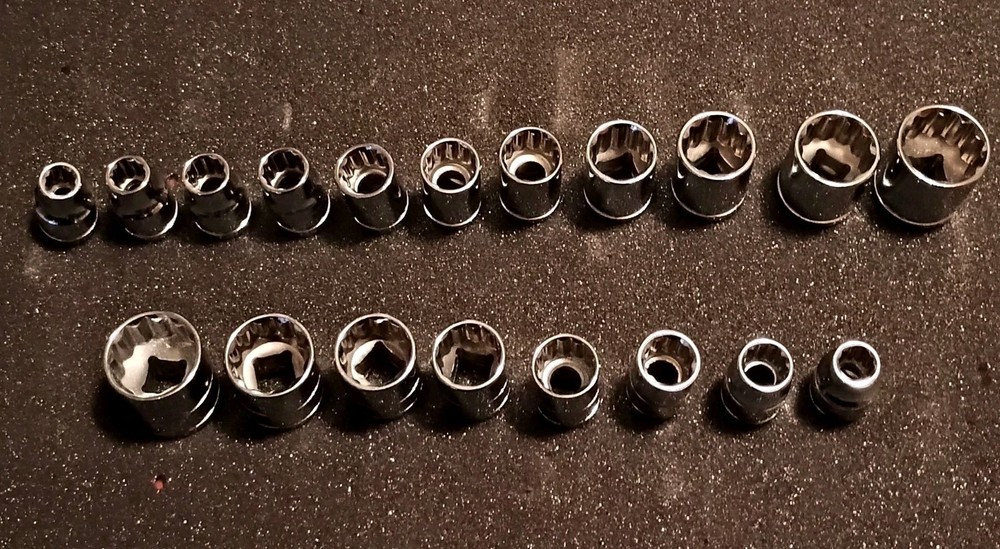 Great Neck 19 Piece SAE and METRIC 12 Point Chrome Socket Set For 3/8″ Drive